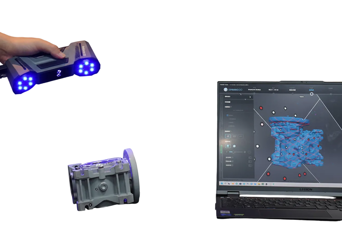 FreeScan Combo scanner with live scan data on a workstation